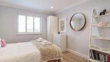 3 bedrooms, individually decorated, individually furnished, free WiFi