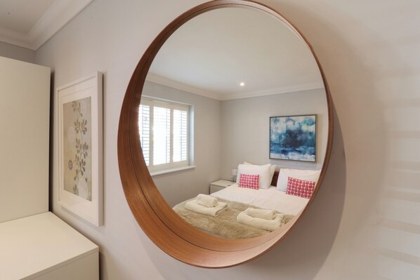 3 bedrooms, individually decorated, individually furnished, free WiFi - Crabapple Cottage, Southwold (Reydon)