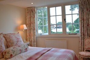 5 habitaciones, decoración personalizada y muebles diferentes 