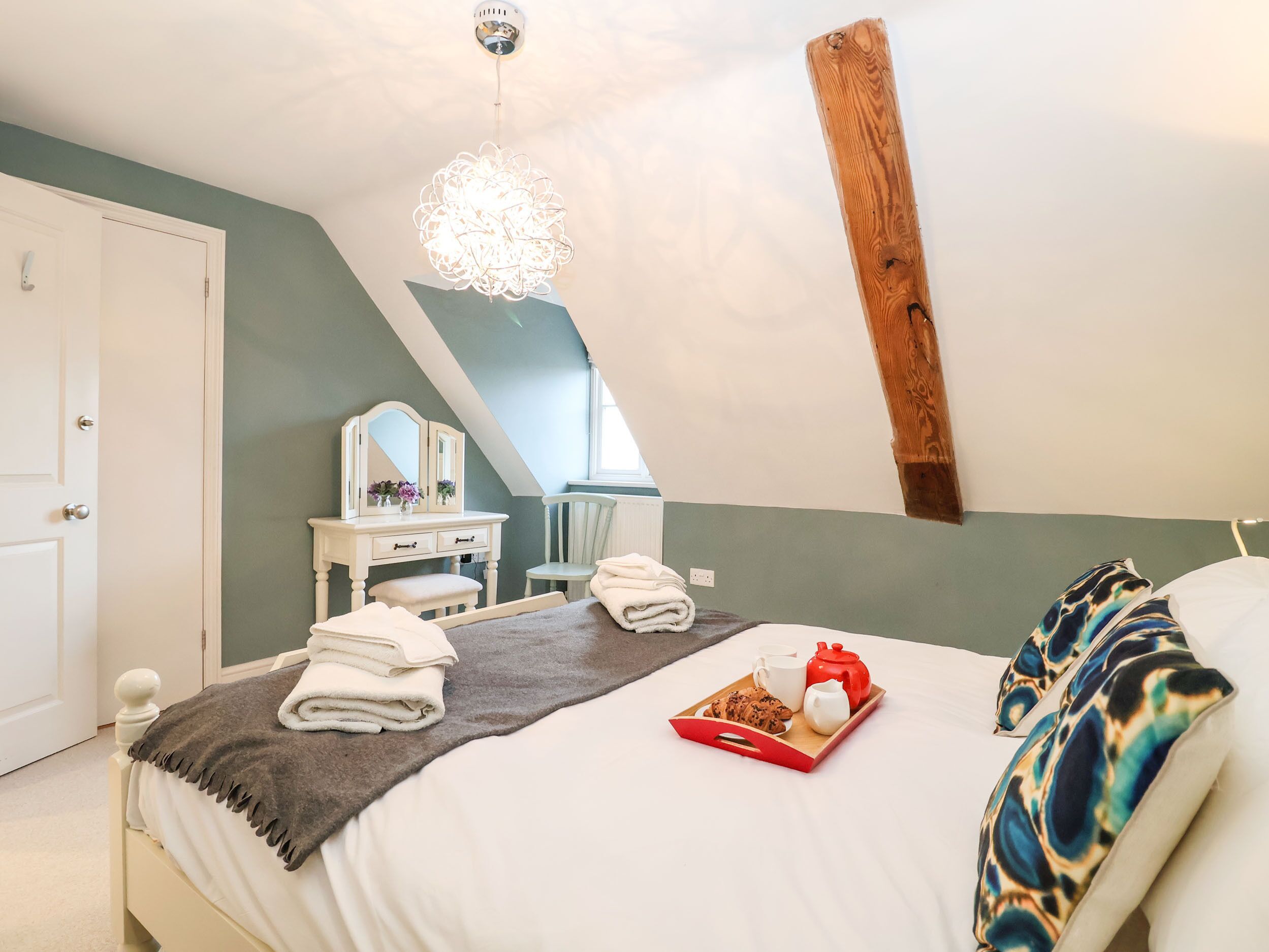 Cottage | Interior