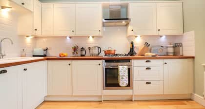 Saffron, Blythview