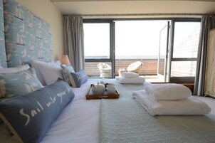3 bedrooms, individually decorated, individually furnished, free WiFi