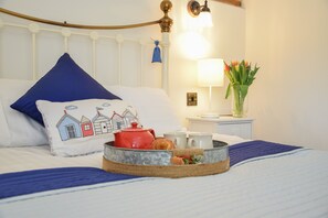 Decoración personalizada, muebles diferentes y wifi gratis