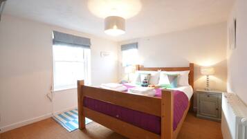 1 habitación, decoración personalizada y muebles diferentes