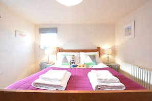 1 chambre, décoration personnalisée, ameublement personnalisé