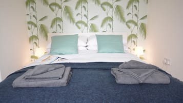 2 bedrooms, individually decorated, individually furnished, free WiFi