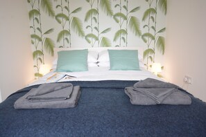 2 bedrooms, individually decorated, individually furnished, free WiFi