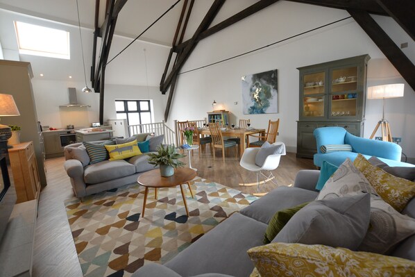 DVD player - Badminton, Thorpeness (Leiston)