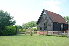Exterior - Manor House Barn, Peasenhall (Saxmundham)