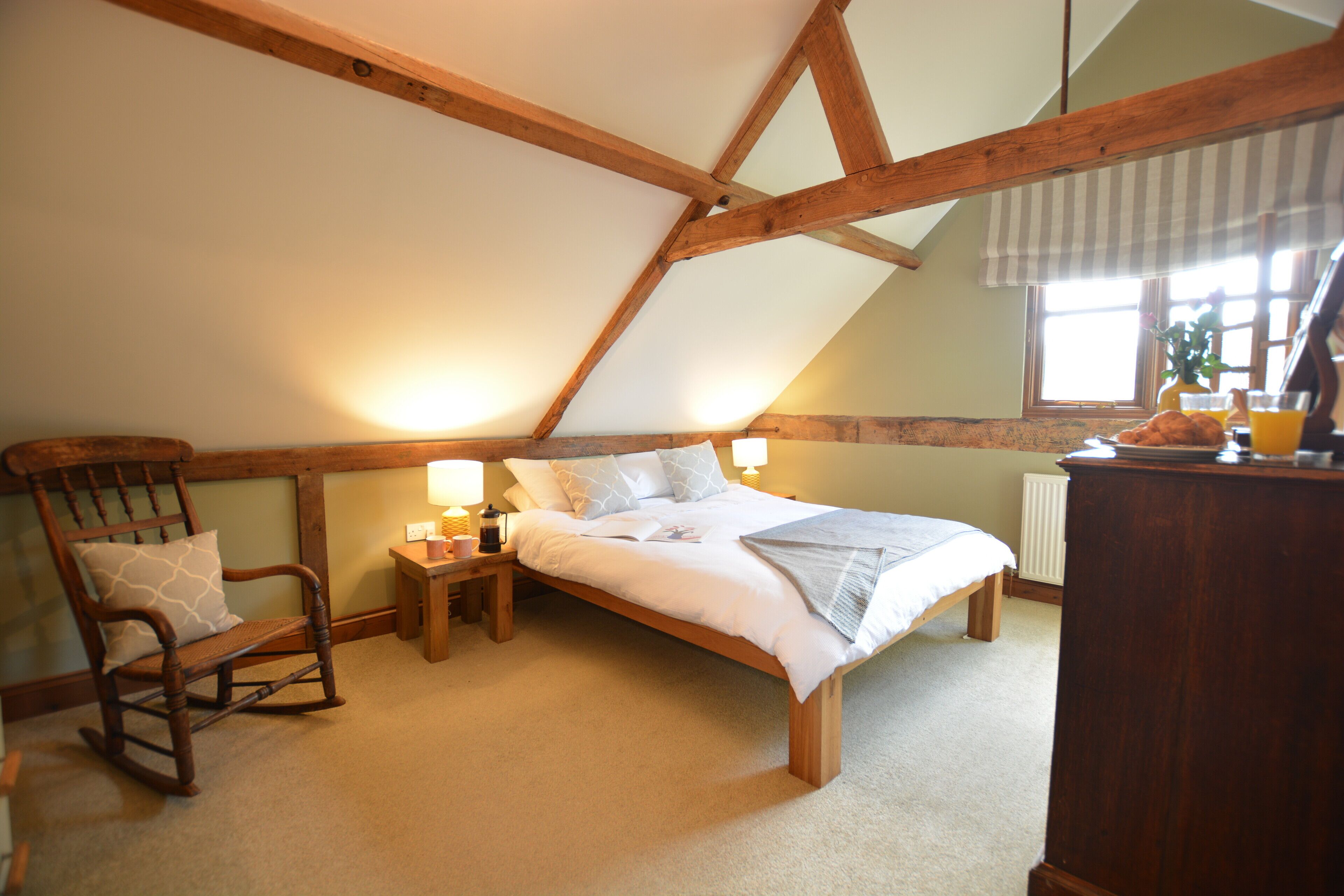 3 bedrooms, individually decorated, individually furnished, free WiFi