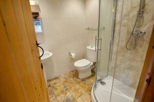 Ducha y secador de pelo