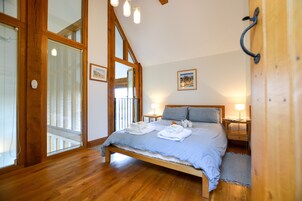 2 dormitorios, decoración individual, mobiliario individual