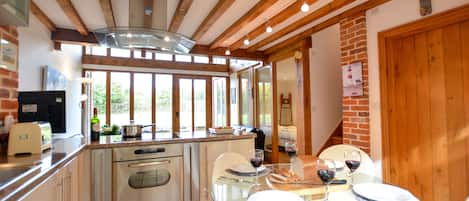 Fridge, dishwasher, cookware/dishes/utensils