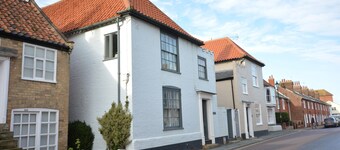 Gosfield Cottage, Aldeburgh