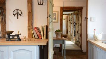 2 bedrooms, individually decorated, individually furnished, free WiFi