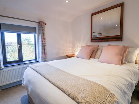 Cottage | 2 bedrooms, individually decorated, individually furnished, free WiFi