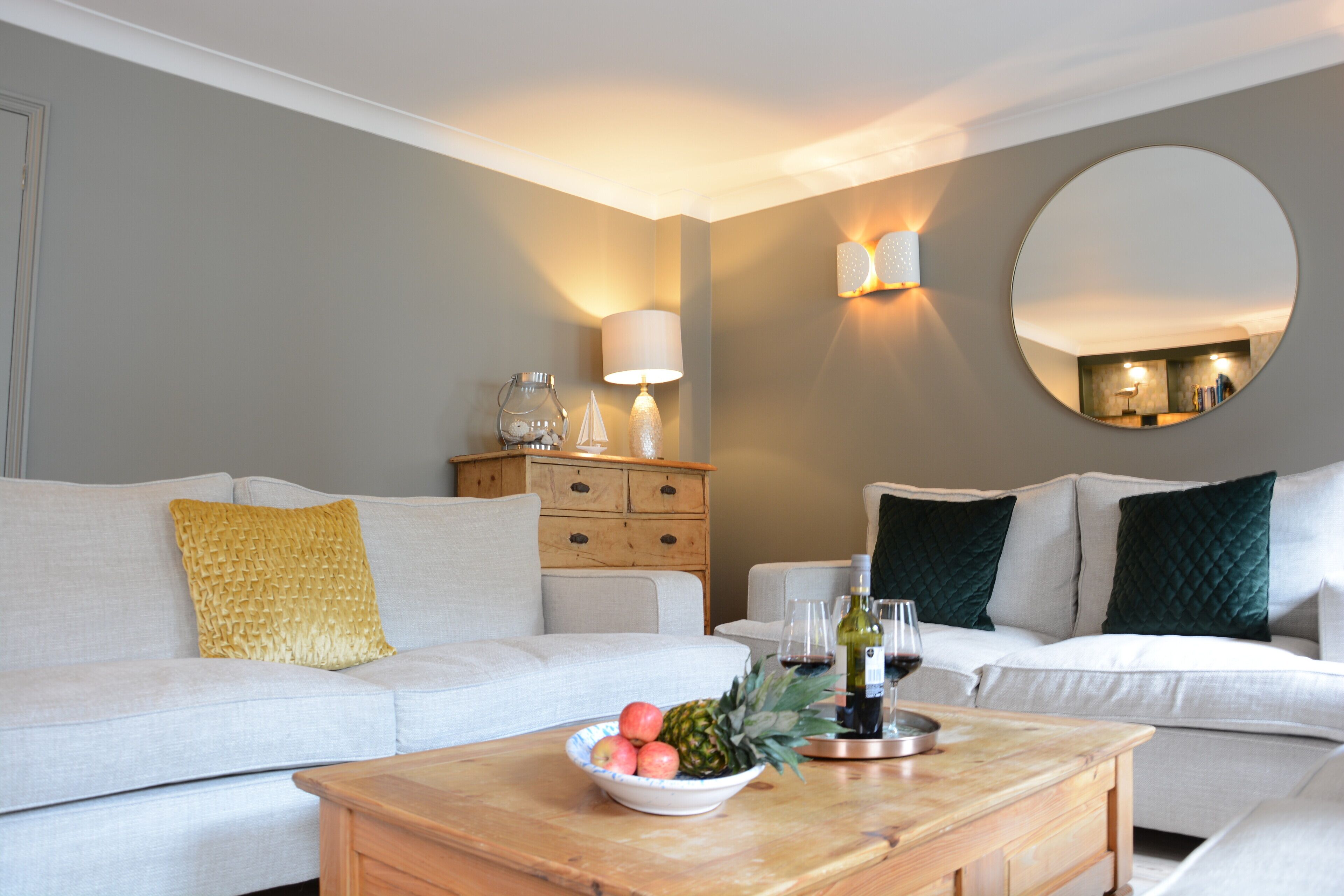 3 bedrooms, individually decorated, individually furnished, free WiFi