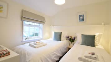 3 kamar tidur dan didekorasi berbeda-beda