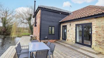 Cottage | Bahagian dalam