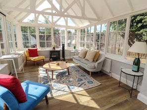 Cottage | Living area