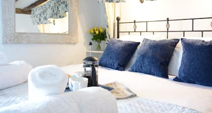 The Moorings, Orford