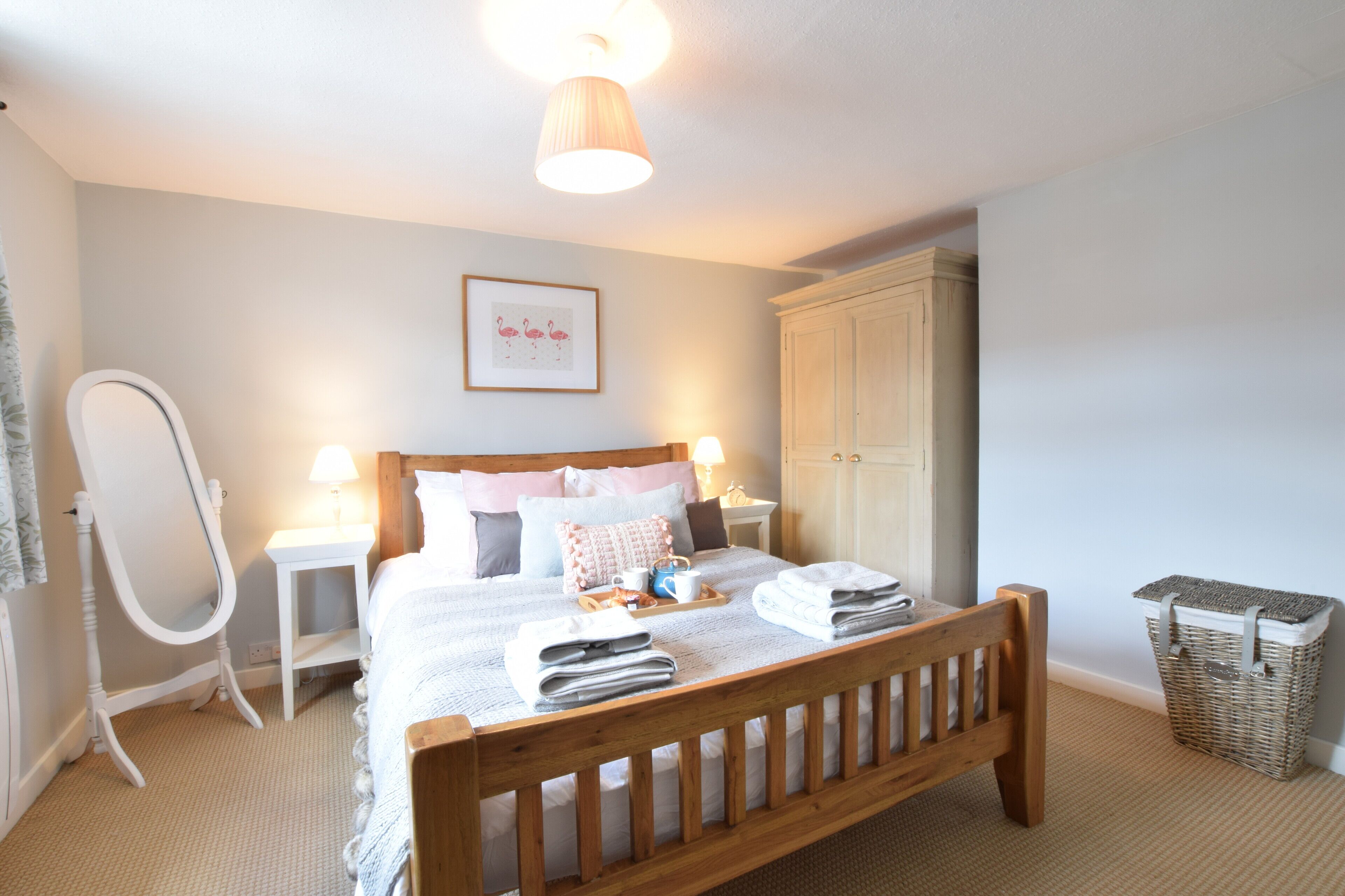 3 bedrooms, individually decorated, individually furnished, free WiFi