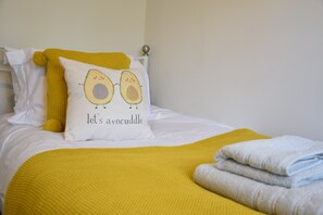 3 kamar tidur dan didekorasi berbeda-beda