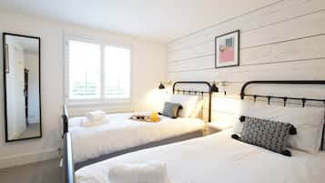4 bedrooms, individually decorated, individually furnished, free WiFi
