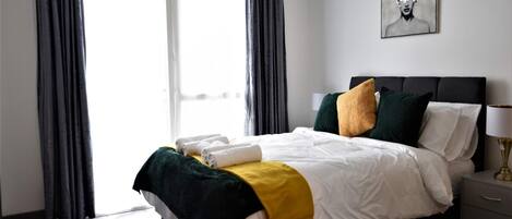 Apartment, 1 Queen Bed | 1 bedroom, iron/ironing board, free WiFi, bed sheets