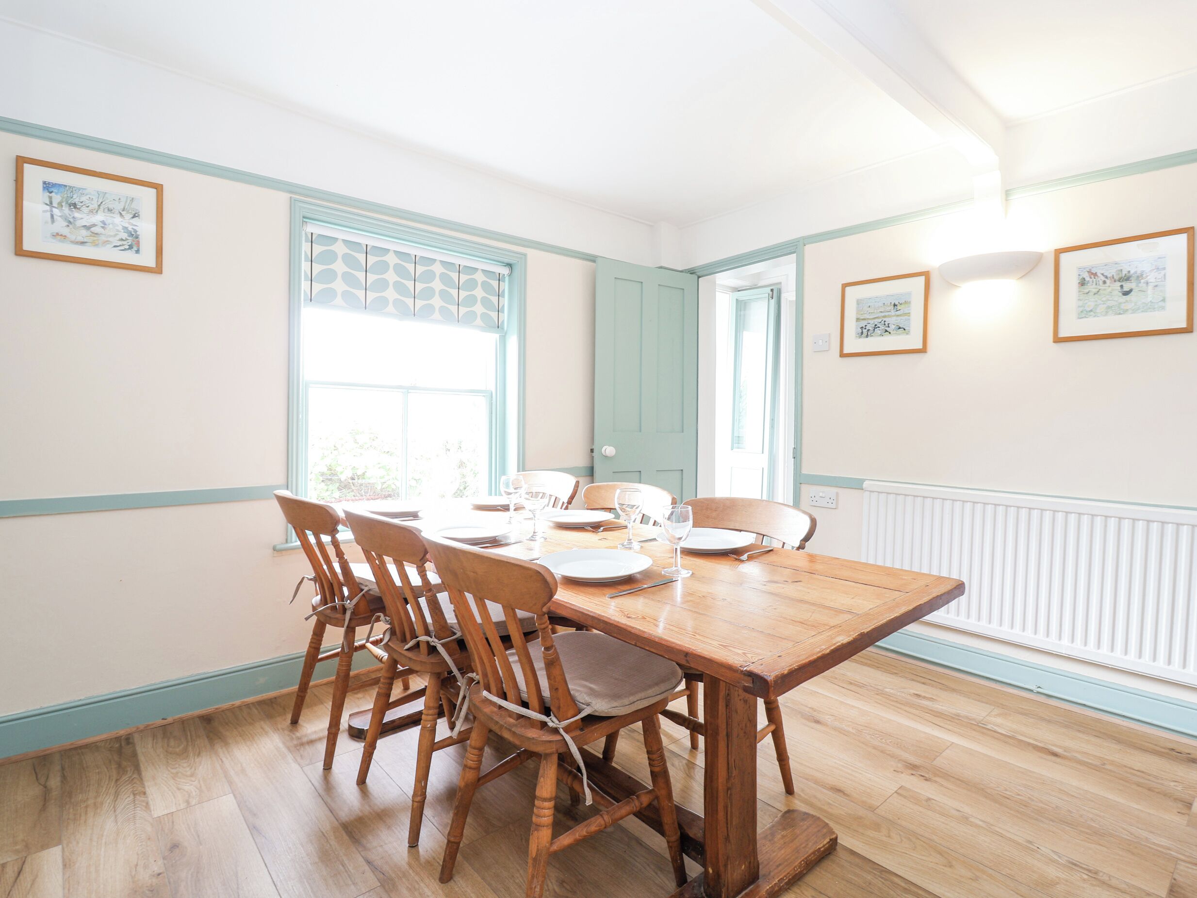 Cottage | Dining