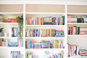 Interior - Skelder, Parham (Woodbridge)