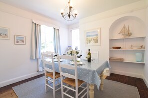 Fridge, dishwasher, cookware/dishes/utensils - High Ground, Reydon (Reydon)