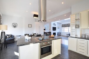 Fridge, cookware/dishes/utensils