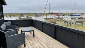 Uklassifisert bilde, 2 av 14, knapp