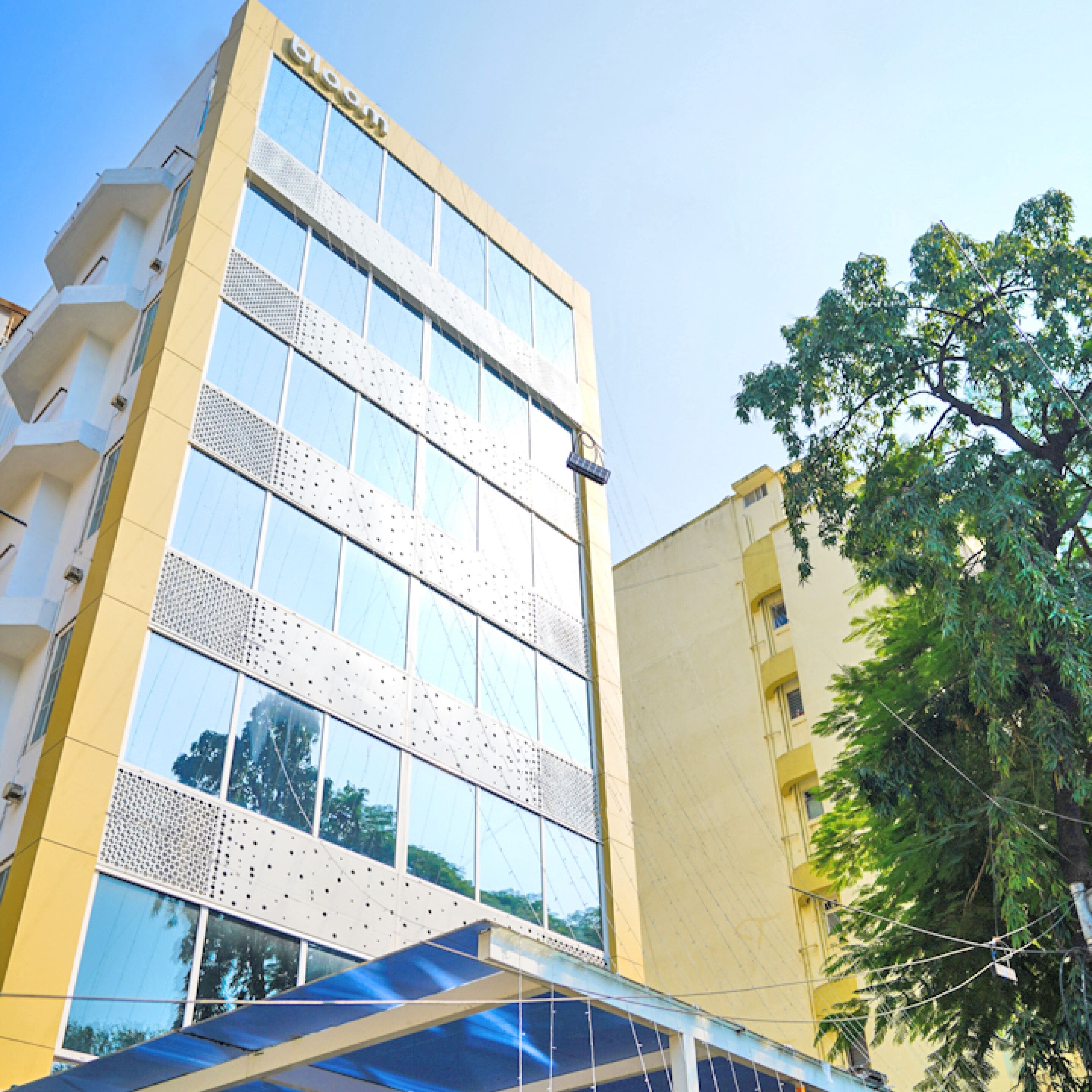 Foto - Bloom Boutique l Bandra