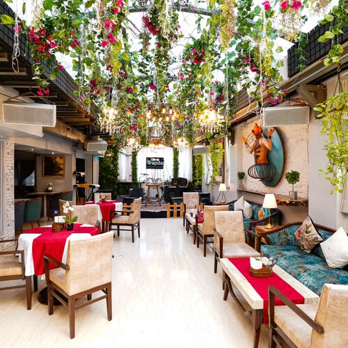 Bloom Boutique - Bandra