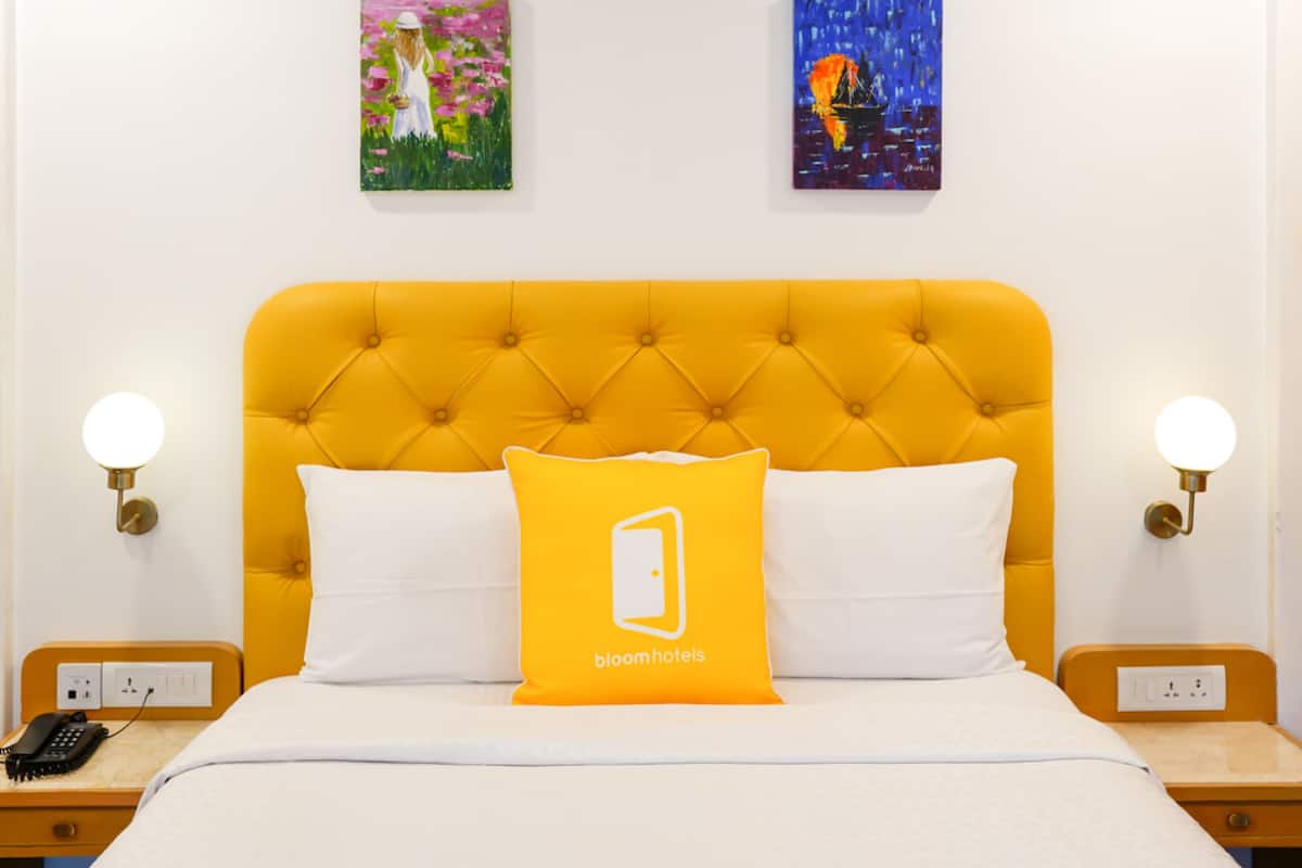 In-room safe, iron/ironing board, free WiFi