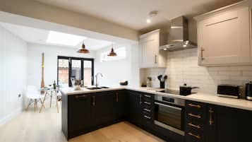 Cottage | Interior