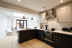 Interior - Arlo Cottage, Orford (Woodbridge)