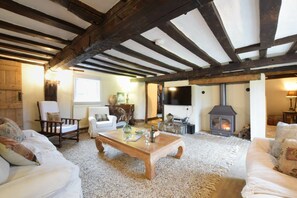 Cottage | Front of property - Church Farmhouse, Cookley (Halesworth)