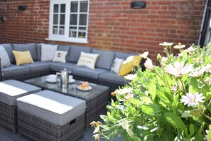 Cottage | Property grounds - Regatta Lookout (Aldeburgh)