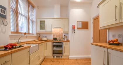 1 Eversley Court, Southwold