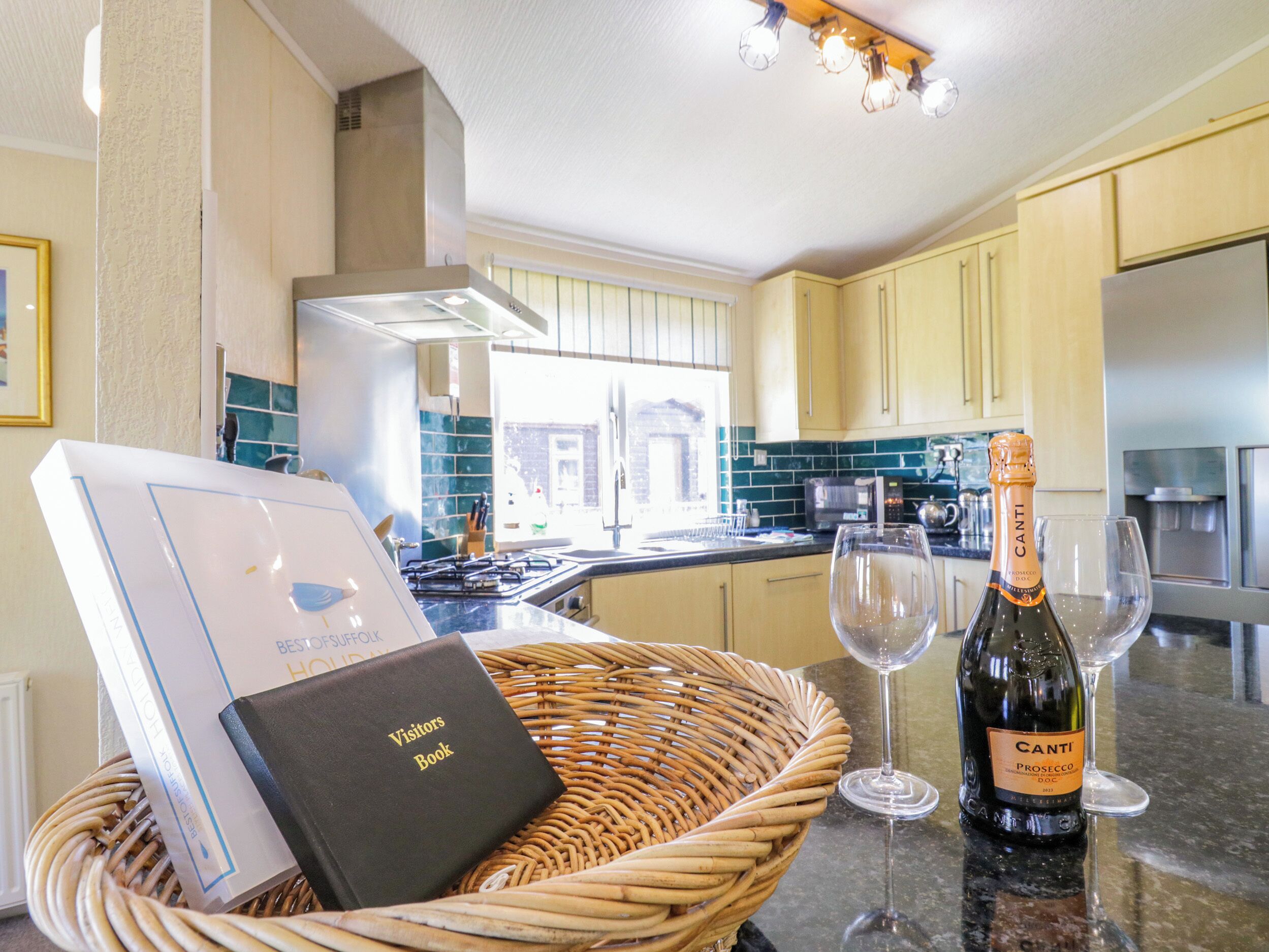 Oppvaskmaskin og kjøkkenutstyr