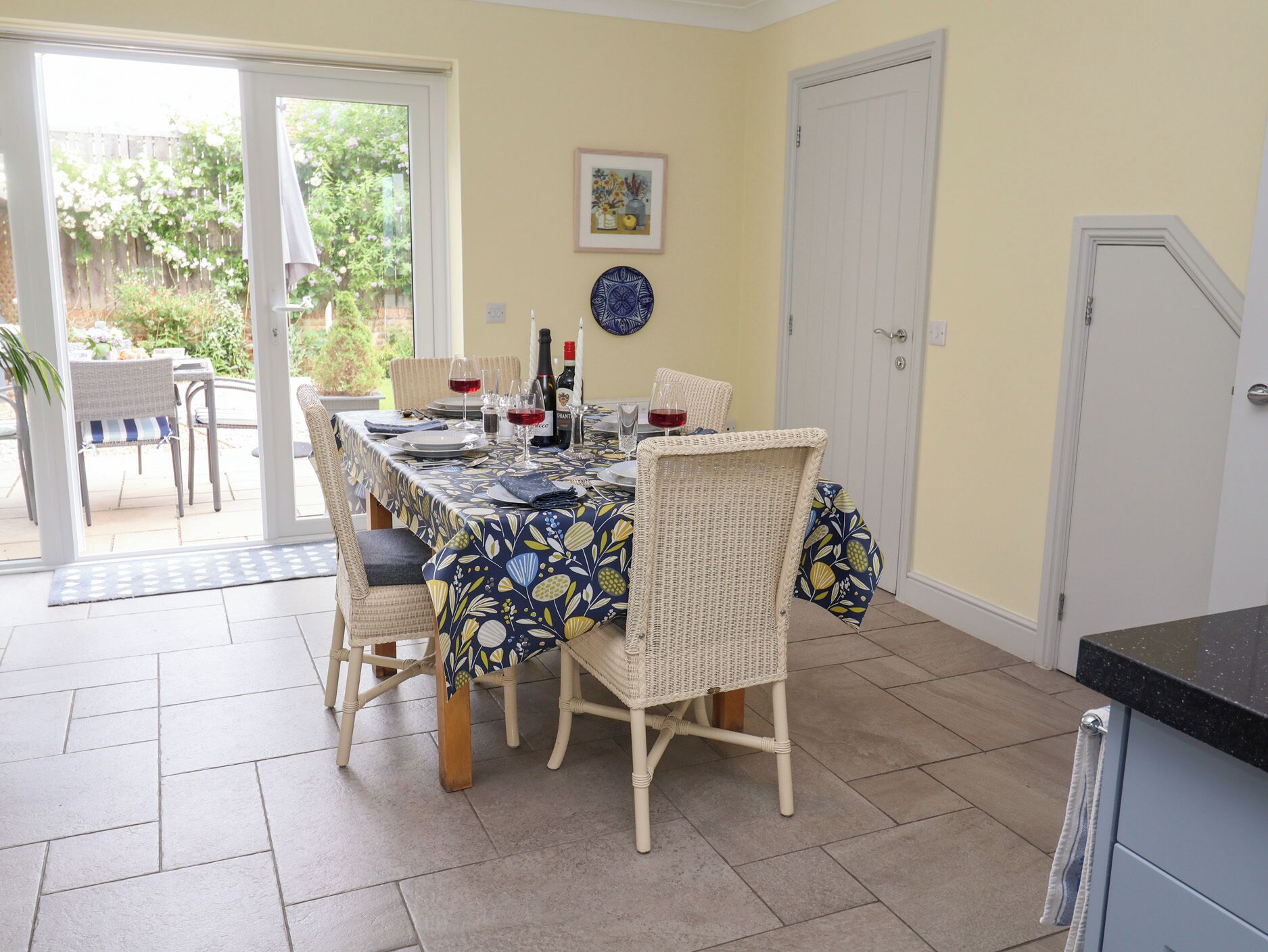 Cottage | Dining
