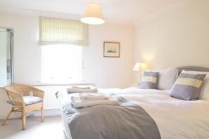 3 bedrooms, individually decorated, individually furnished, free WiFi - Peach House, Aldeburgh (Aldeburgh)