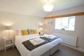 2 bedrooms, individually decorated, individually furnished, free WiFi