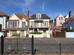 Exterior - Tamarisk, Aldeburgh (Aldeburgh)