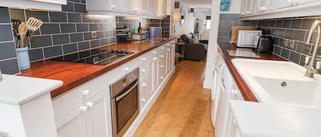 Cottage | Interior