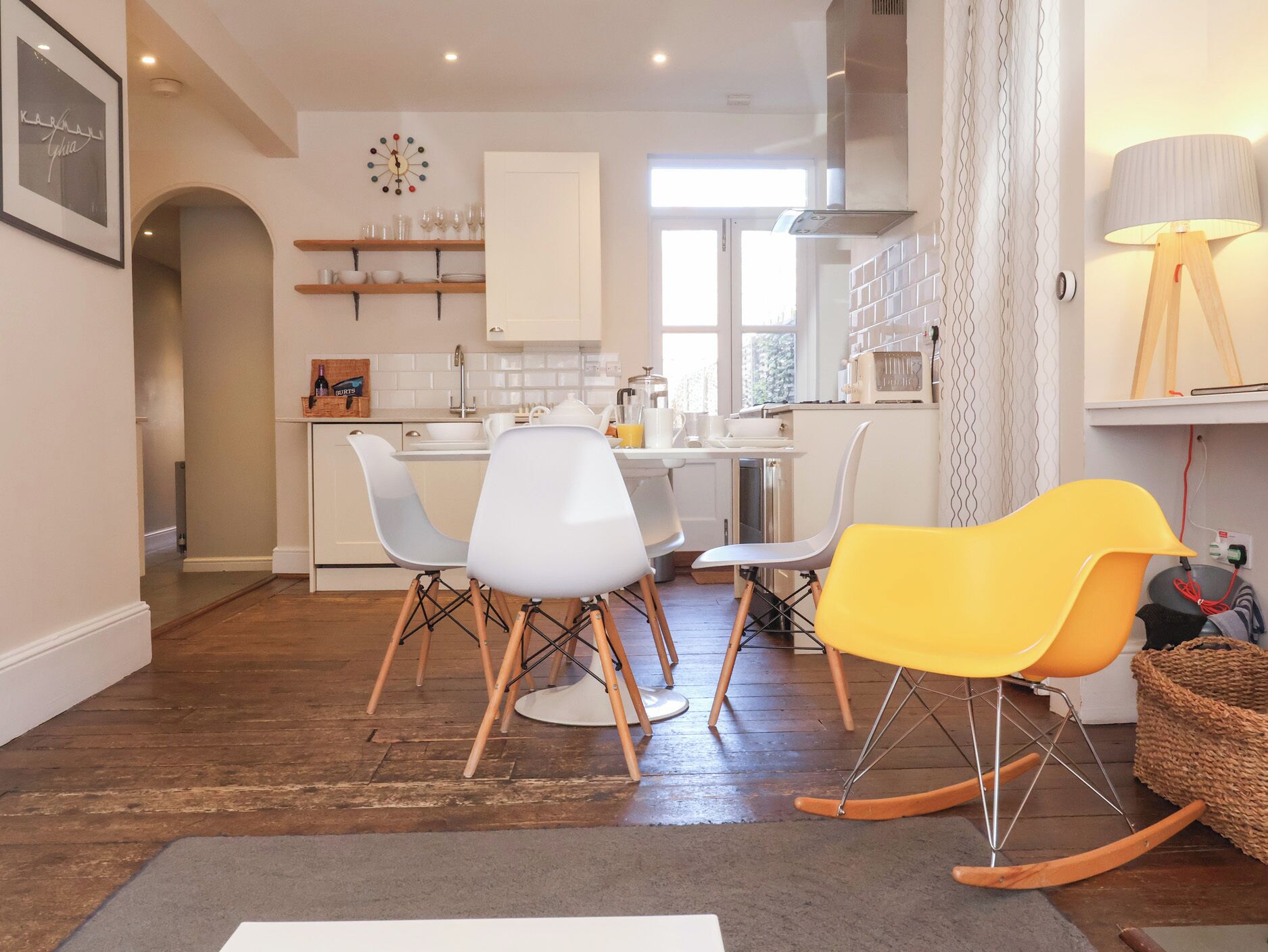 Cottage | Private kitchen | Fridge, dishwasher, cookware/dishes/utensils