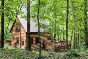 Exterior - Grady's Hideaway | Rustic Couples Cabin w/Hot Tub (Trenton)
